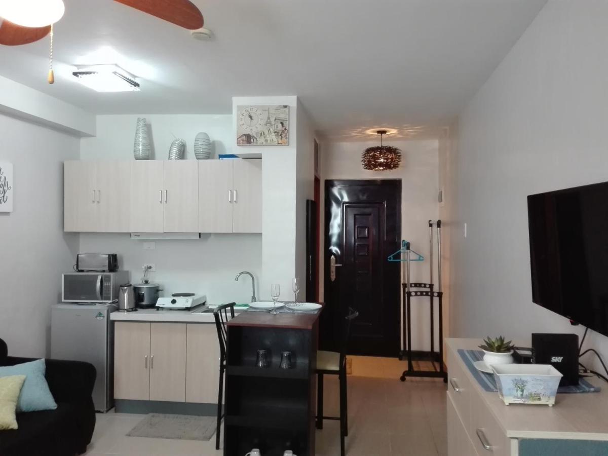 Mak'Z Condo Place Lapu-Lapu City Esterno foto